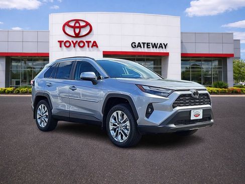 Used 2025 Toyota RAV4 XLE Premium w/ Weather Package AWD/4WD image 3