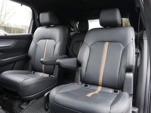 Certified 2024 MAZDA CX-90 Plug-In Hybrid w/ Premium Plus image 9