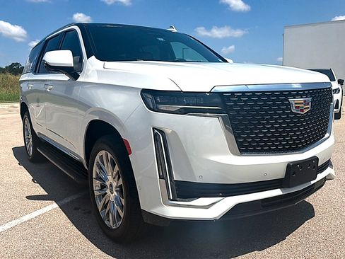 Used 2021 Cadillac Escalade Premium Luxury AWD/4WD image 3