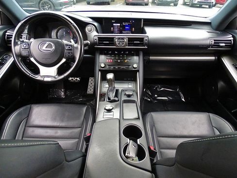 Used 2018 Lexus IS 300 F Sport RWD image 30
