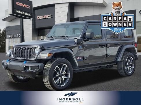 Used 2024 Jeep Wrangler Unlimited image 3