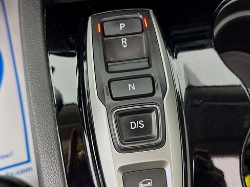 Used 2020 Honda Pilot Touring image 23