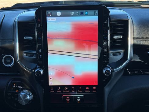 Used 2025 RAM 1500 Laramie w/ Night Edition image 28