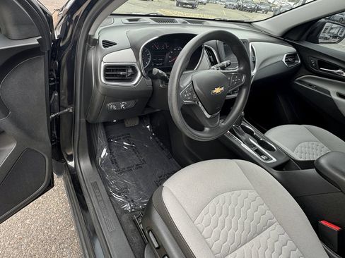Used 2020 Chevrolet Equinox LS w/ LS Convenience Package FWD image 21
