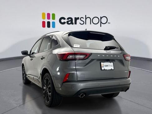 Used 2023 Ford Escape ST-Line Elite AWD/4WD image 3