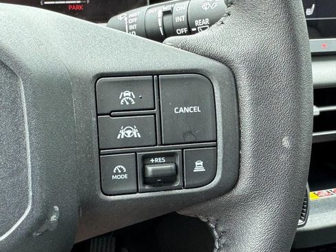 Used 2026 Toyota RAV4 XLE Premium AWD/4WD image 27