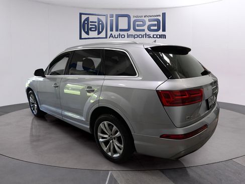 Used 2018 Audi Q7 3.0T Premium Plus w/ Premium Plus Package AWD/4WD image 3