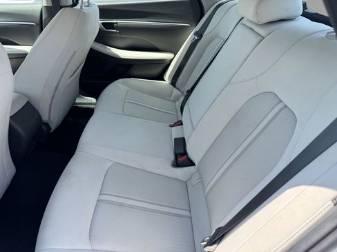 Used 2025 Hyundai Sonata SEL FWD image 12