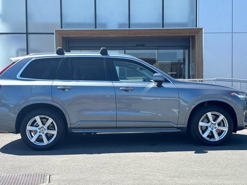 Used 2020 Volvo XC90 T6 Momentum AWD/4WD image 8