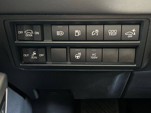 New 2026 Toyota Sequoia Platinum AWD/4WD image 28