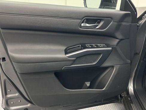 New 2026 Nissan Pathfinder SL AWD/4WD image 13