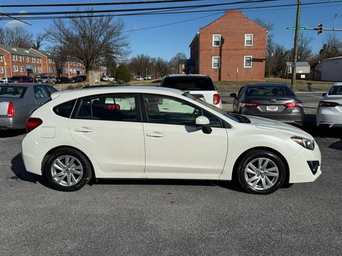 Used 2015 Subaru Impreza 2.0i Premium image 11