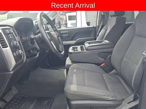 Used 2019 Chevrolet Silverado 2500 LT image 2