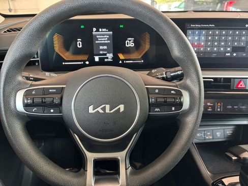 Used 2025 Kia K5 LXS FWD image 27