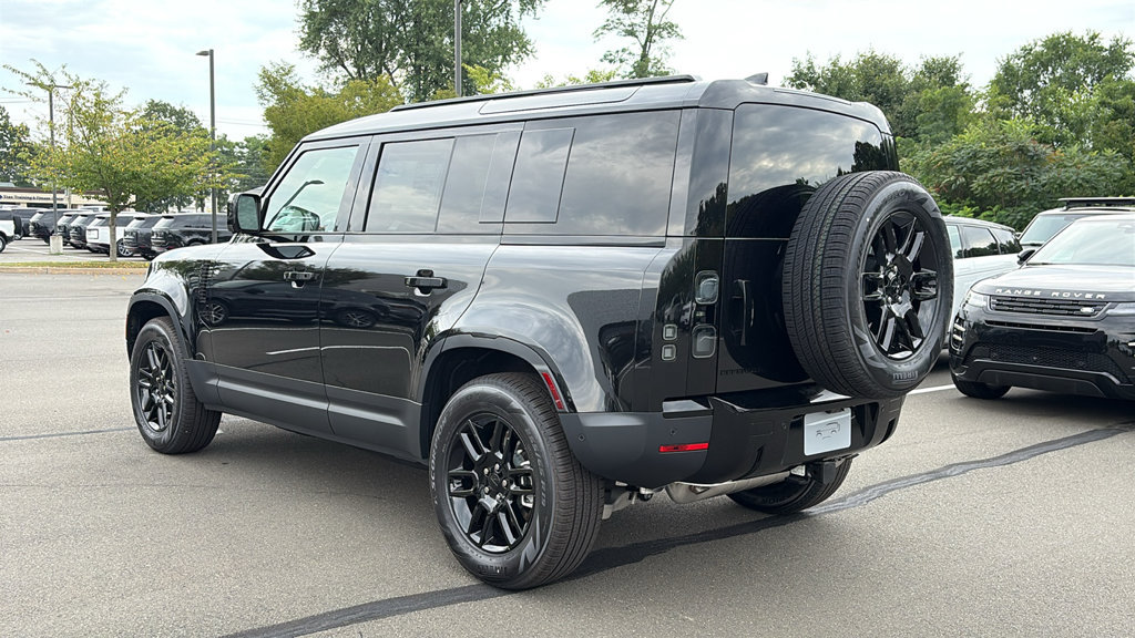 New 2026 Land Rover Defender 110 S AWD/4WD image 7