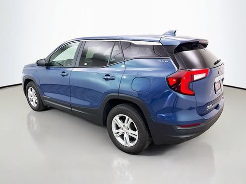 Used 2024 GMC Terrain SLE FWD image 5