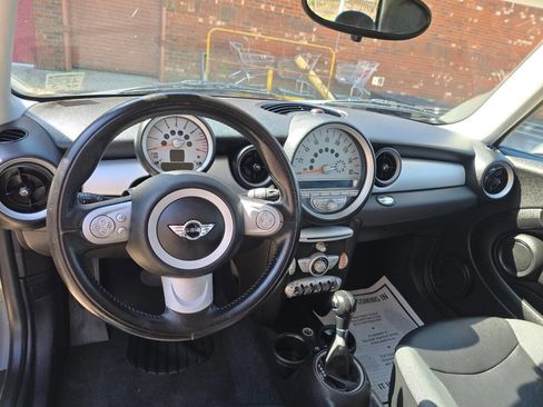 Used 2010 MINI Cooper Hardtop image 12