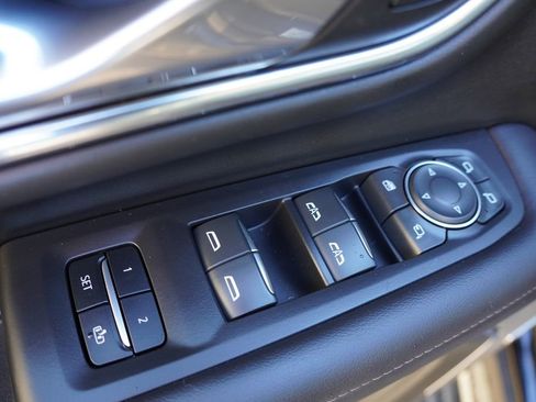 Certified 2024 Chevrolet Suburban High Country image 27