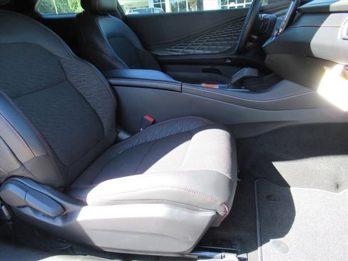 Used 2025 Dodge Charger R/T w/ Quick Order Package 25M R/T image 9