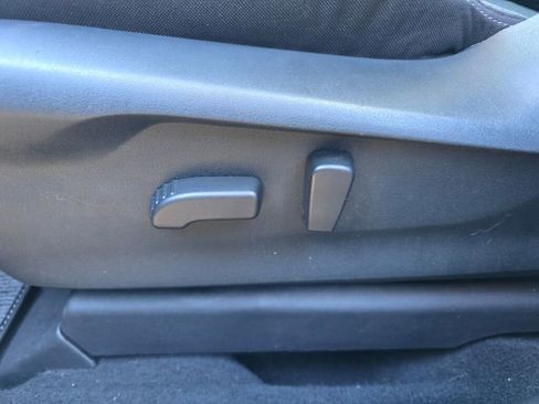 Used 2023 Subaru Ascent Premium w/ Convenience Package image 20