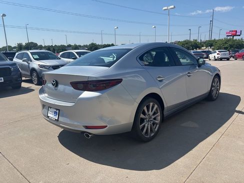 Used 2019 MAZDA MAZDA3 Sedan w/ Select Package FWD image 5