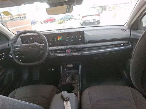 Used 2025 Kia K4 EX FWD image 10
