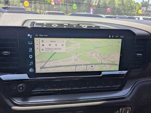 Used 2022 Chevrolet Silverado 1500 ZR2 w/ Technology Package image 17