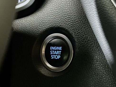 Used 2021 Toyota Corolla XSE image 20