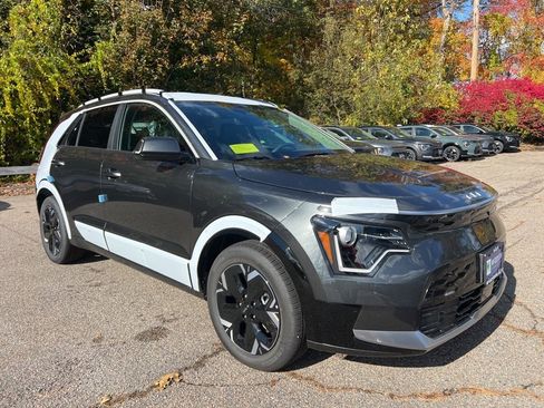New 2025 Kia Niro Wind image 5