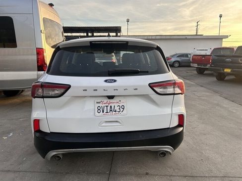Used 2020 Ford Escape S image 9