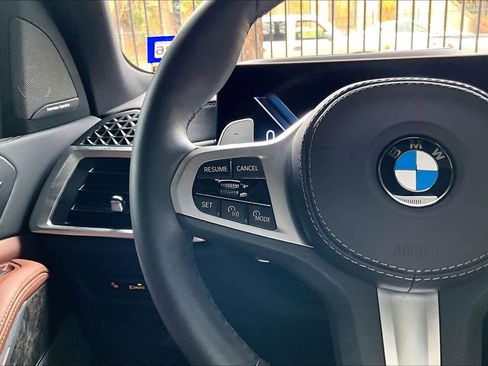 Used 2025 BMW X5 sDrive40i w/ Executive Package image 24