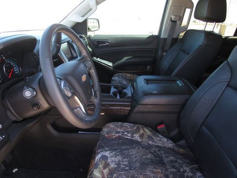 Used 2018 Chevrolet Tahoe LT w/ Texas Edition Package image 15