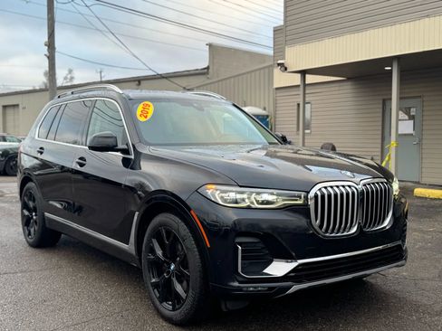Used 2019 BMW X7 xDrive40i w/ Premium Package image 3