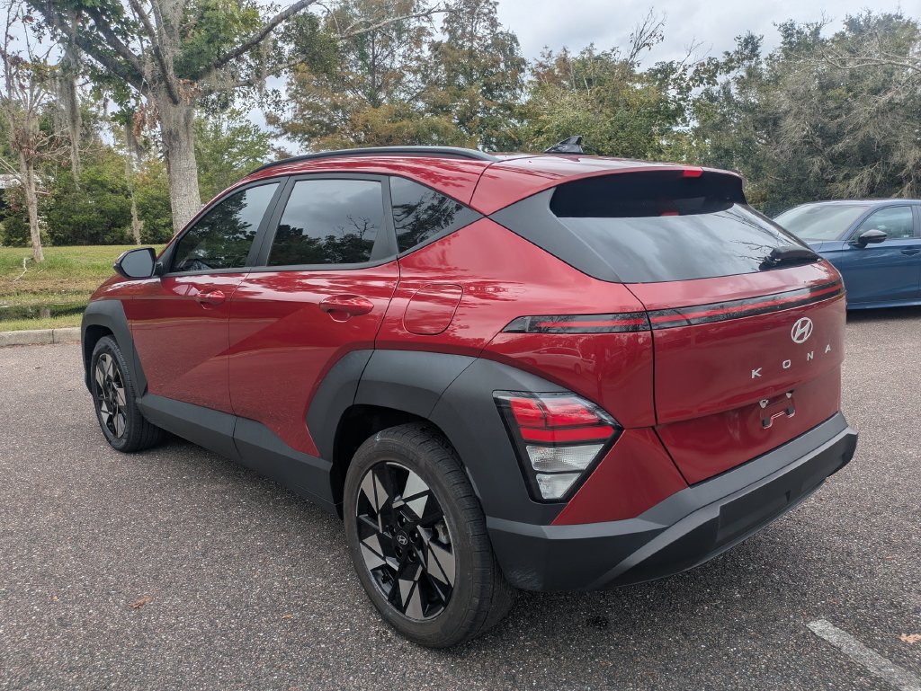 Used 2024 Hyundai Kona SEL FWD image 6