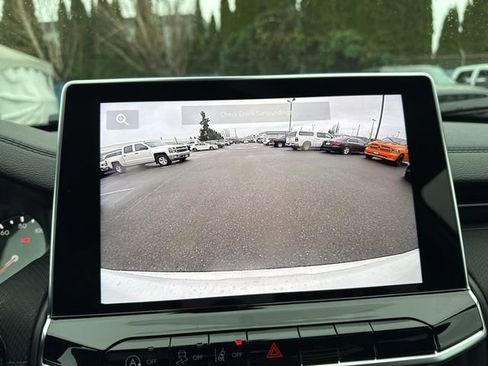 New 2026 Jeep Compass Latitude image 18