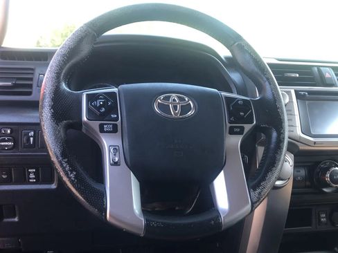 Used 2016 Toyota 4Runner SR5 image 15