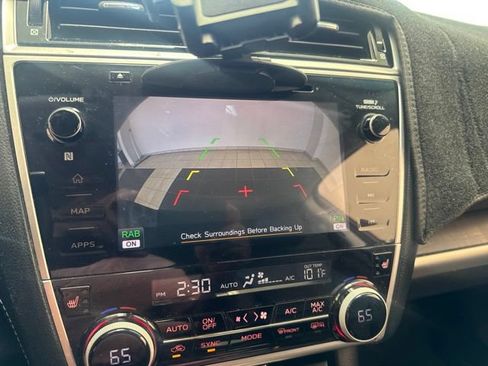Used 2018 Subaru Outback 2.5i Limited AWD/4WD image 23