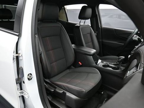 Used 2022 Chevrolet Equinox RS w/ LPO, Floor Liner Package FWD image 28
