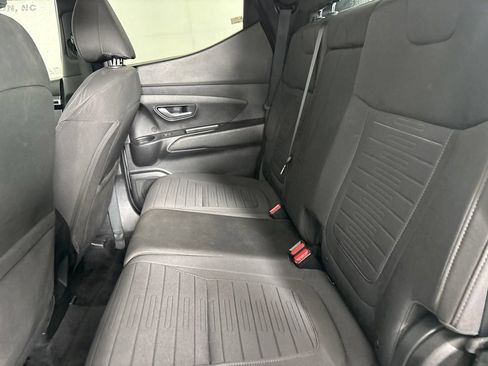Used 2024 Hyundai Santa Cruz SEL FWD image 23