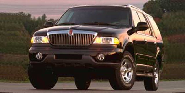 Used 1999 Lincoln Navigator 4WD image 1