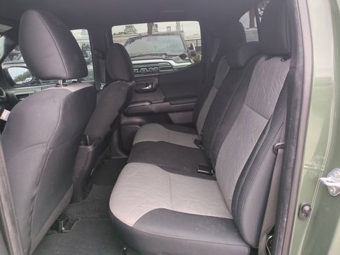 Used 2022 Toyota Tacoma TRD Sport RWD image 15