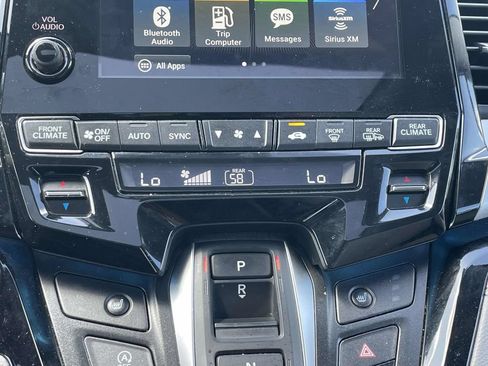 Used 2023 Honda Odyssey Touring image 32