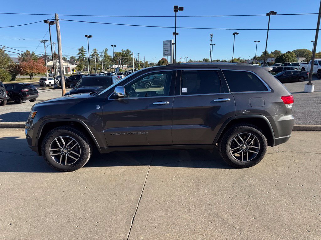 Used 2018 Jeep Grand Cherokee Limited AWD/4WD image 9