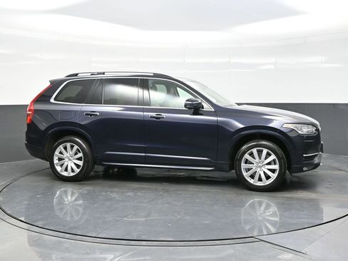 Used 2016 Volvo XC90 T6 Momentum w/ Vision Package image 8