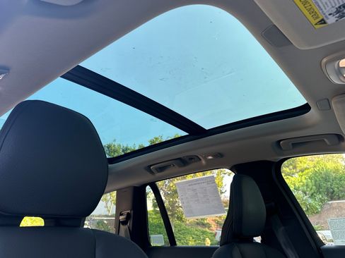 New 2025 Volvo XC90 B6 Plus w/ Protection Package Premier image 19