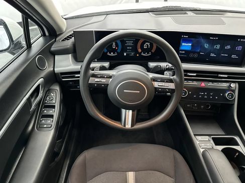 Used 2025 Hyundai Sonata SEL FWD image 22