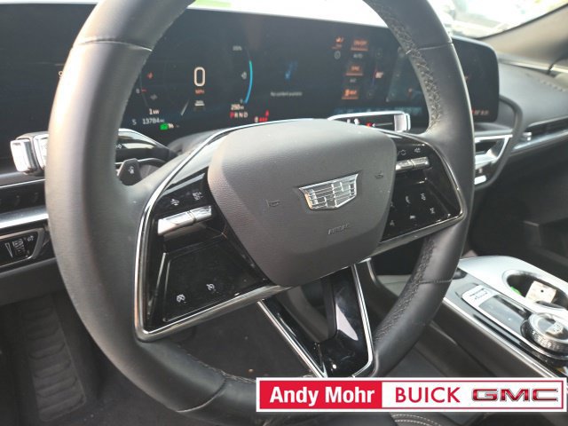 Used 2024 Cadillac Lyriq Tech AWD/4WD image 9