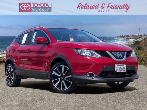 Used 2018 Nissan Rogue Sport SL FWD image 1
