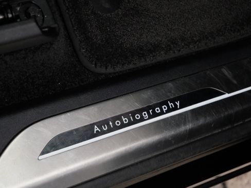 Used 2024 Land Rover Range Rover Long Wheelbase Autobiography AWD/4WD image 28
