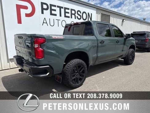 Used 2025 Chevrolet Silverado 1500 LT Trail Boss w/ Convenience Package II AWD/4WD image 4